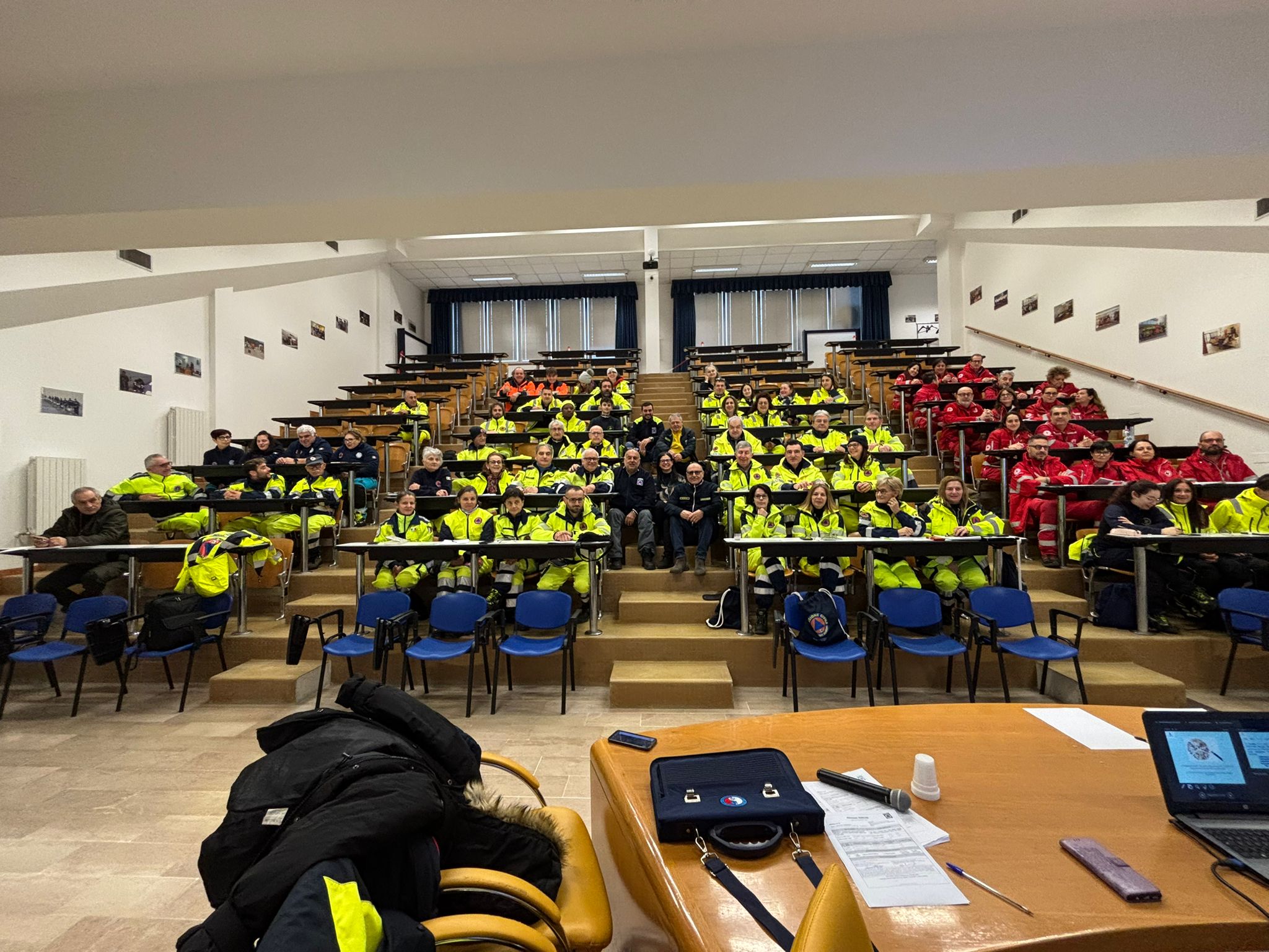 Sicurezza alimentare nelle cucine da campo: avviati i corsi di formazione per la Protezione Civile delle Marche